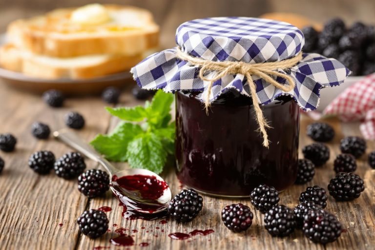 Confiture de mûres sans pépin.jpg
